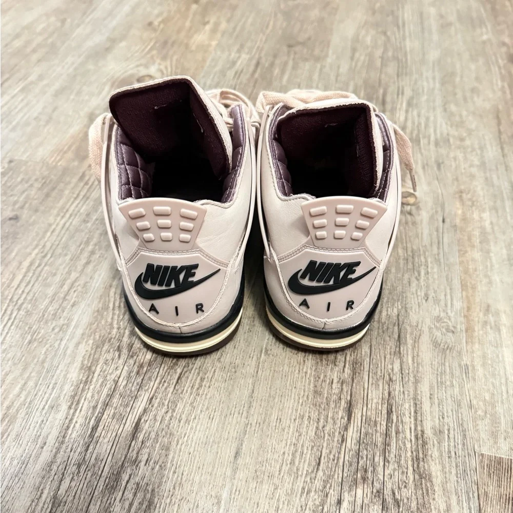 Jordan 4 Retro - Picture 3 of 4
